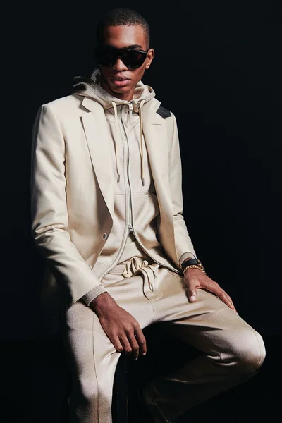Look 28